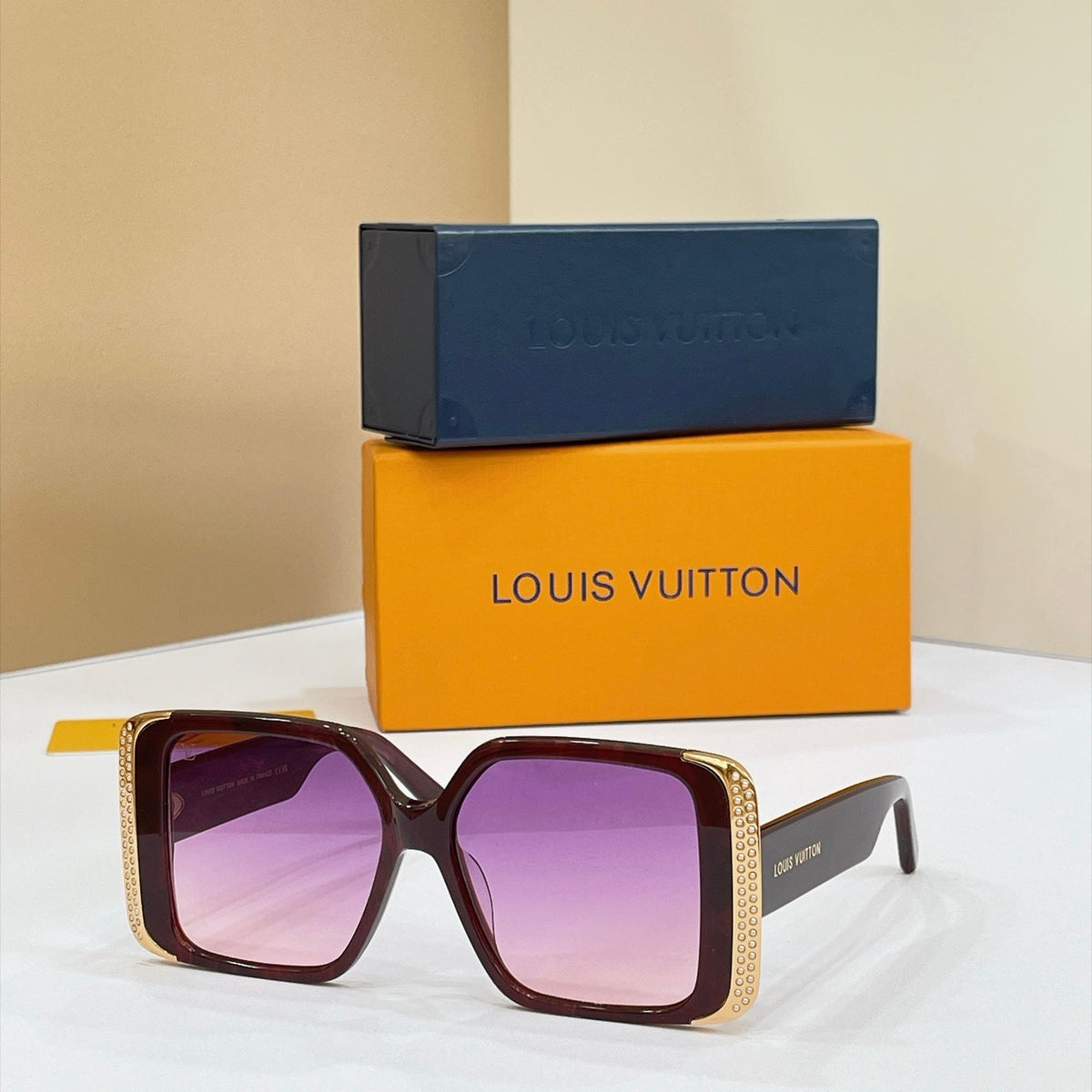 Louis Vuitton Sunglasses – Z1998W