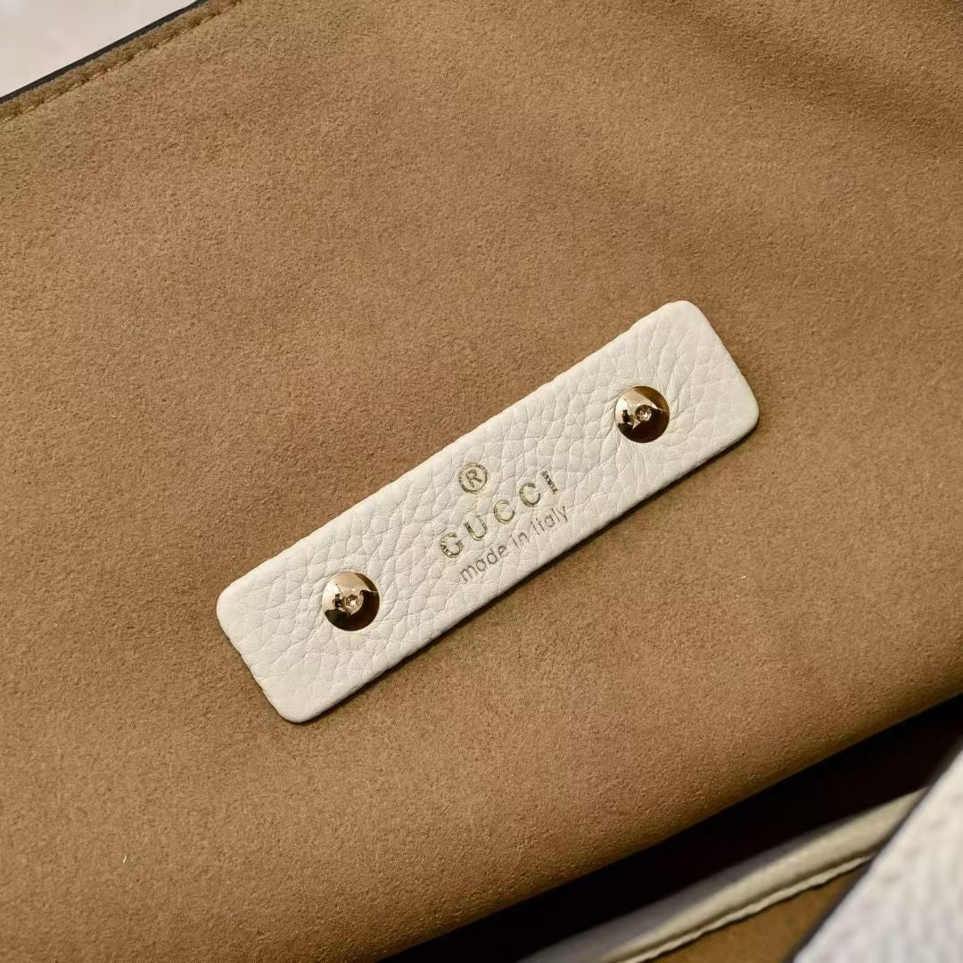 Gucci Softbit Large Shoulder Bag – 837466